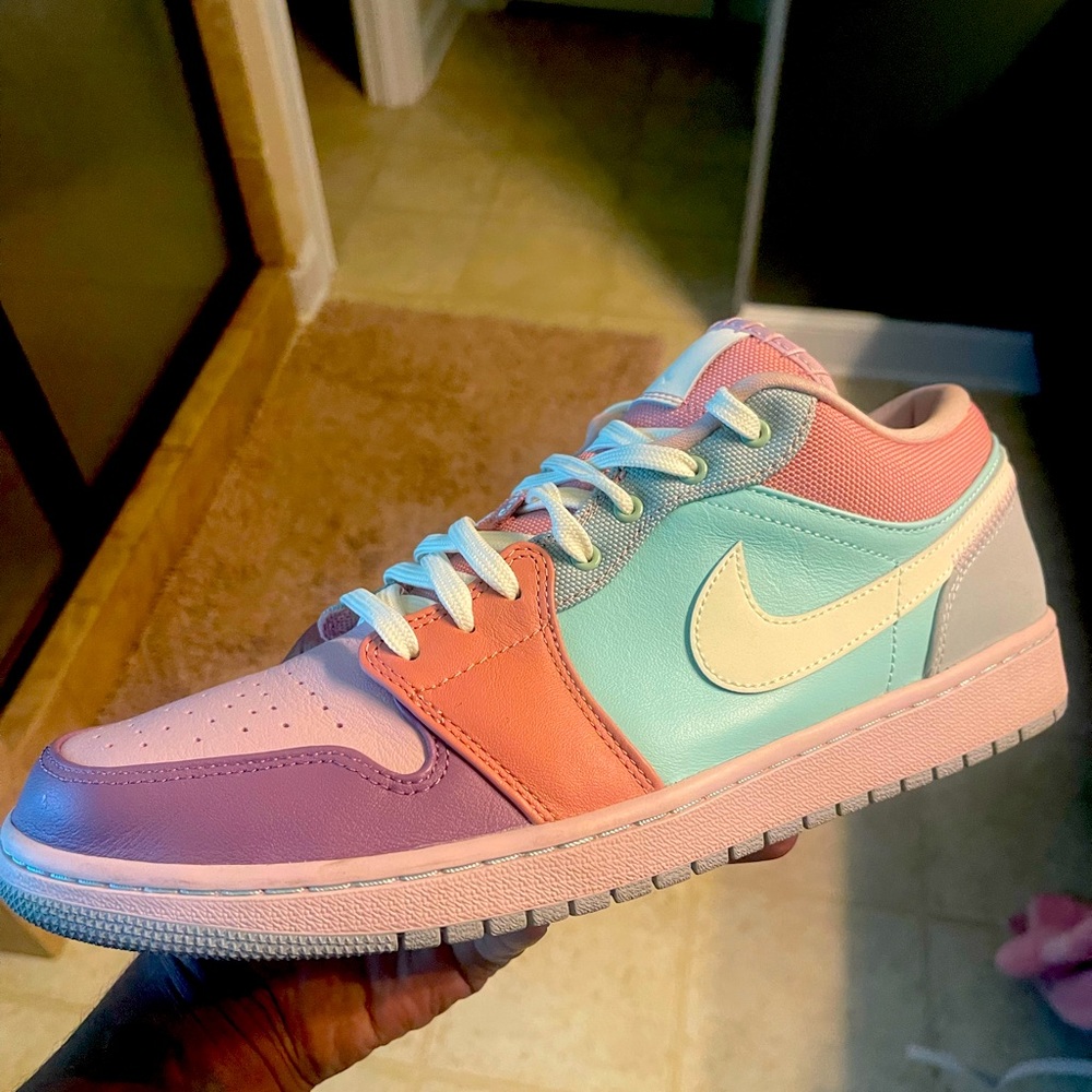 Jordan retro 1 low Easter size 12 mens